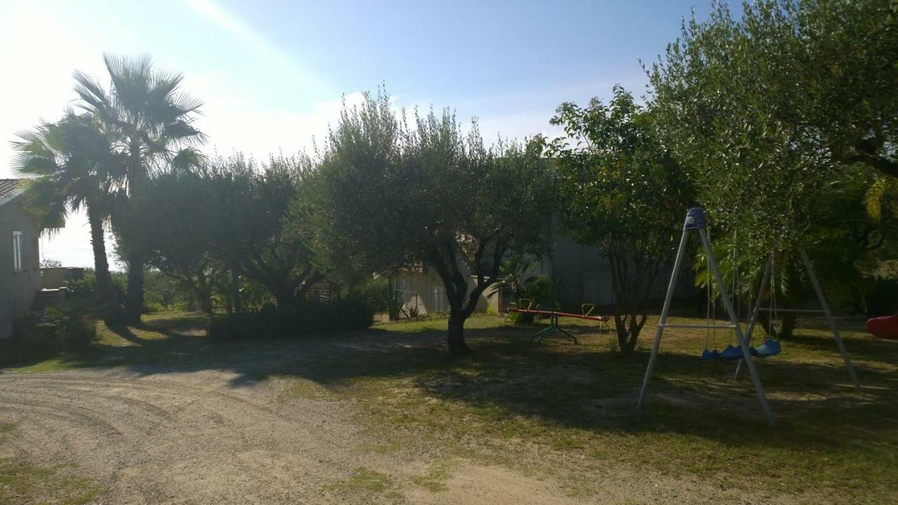 Вилла La Scogliera Del Capo Санта-Мария Экстерьер фото